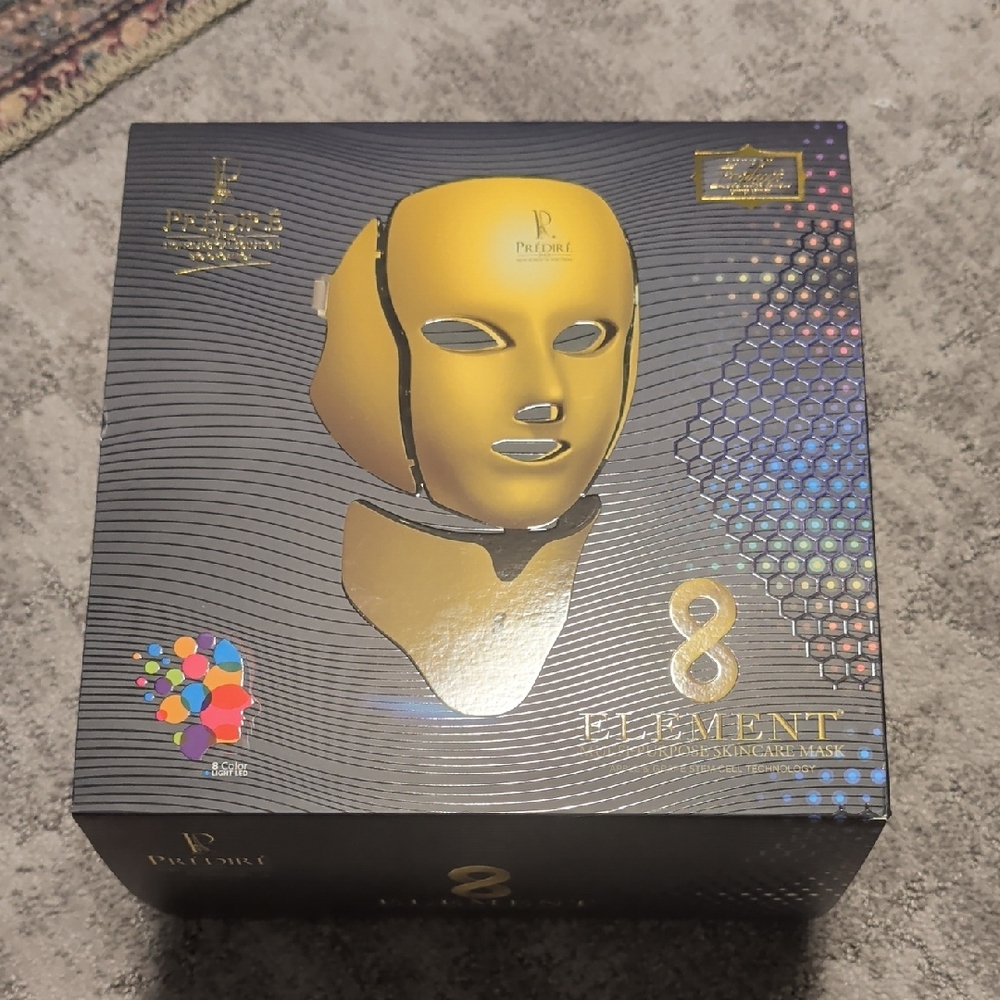 Gold LED Face Mask By Predire Paris**MAKE OFFER****